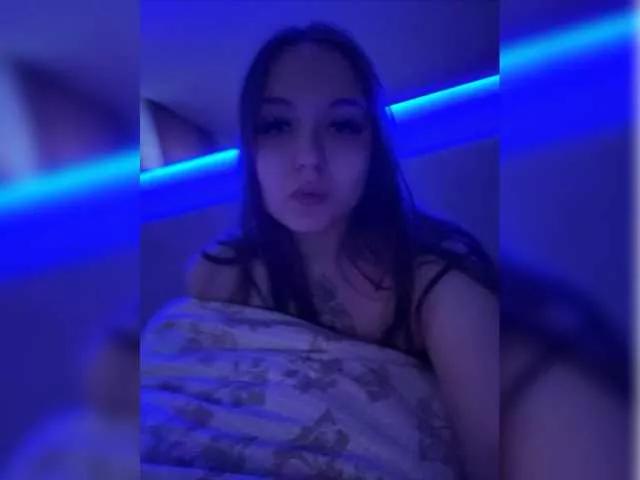 LinaCruzzz on BongaCams 